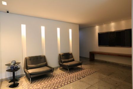 Apartamento à venda com 70m², 2 quartos e 2 vagas Apartamento à venda com 70m², 2 quartos e 2 vagasHall