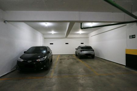 Apartamento à venda com 70m², 2 quartos e 2 vagas Apartamento à venda com 70m², 2 quartos e 2 vagasGaragem