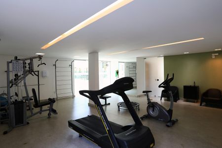 Apartamento à venda com 70m², 2 quartos e 2 vagas Apartamento à venda com 70m², 2 quartos e 2 vagasÁrea comum - Academia