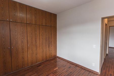 Apartamento para alugar com 95m², 3 quartos e 1 vaga Apartamento para alugar com 95m², 3 quartos e 1 vagaQuarto 2
