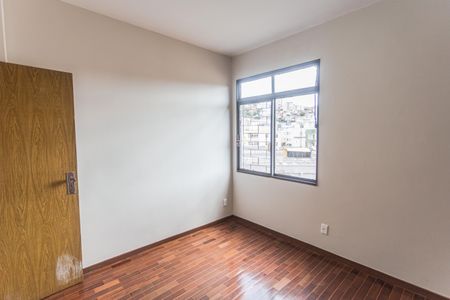 Apartamento para alugar com 95m², 3 quartos e 1 vaga Apartamento para alugar com 95m², 3 quartos e 1 vagaQuarto 2