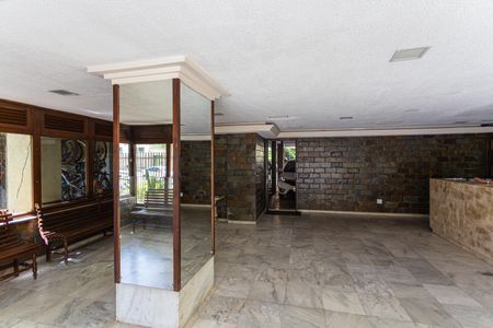 Apartamento para alugar com 95m², 3 quartos e 1 vaga Apartamento para alugar com 95m², 3 quartos e 1 vagaHall de entrada