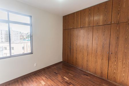 Apartamento para alugar com 95m², 3 quartos e 1 vaga Apartamento para alugar com 95m², 3 quartos e 1 vagaQuarto 2