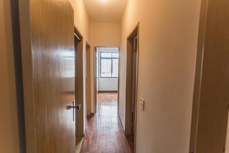 Apartamento para alugar com 95m², 3 quartos e 1 vaga Apartamento para alugar com 95m², 3 quartos e 1 vagaCorredor