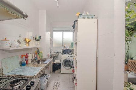 Apartamento à venda com 64m², 2 quartos e 1 vaga Apartamento à venda com 64m², 2 quartos e 1 vagaCozinha e Área de Serviço