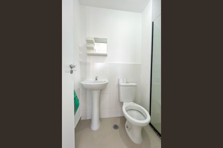 Banheiro de apartamento para alugar com 2 quartos, 38m² em Vila Amélia, São Paulo