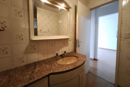 Apartamento à venda com 57m², 1 quarto e 1 vaga Apartamento à venda com 57m², 1 quarto e 1 vagaBanheiro