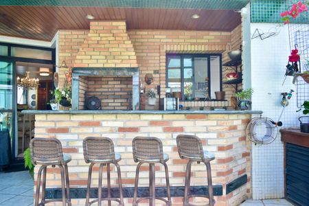 Apartamento para alugar com 230m², 3 quartos e 4 vagas Apartamento para alugar com 230m², 3 quartos e 4 vagasEspaço Gourmet (Cobertura)