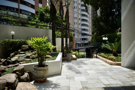 Apartamento para alugar com 230m², 3 quartos e 4 vagas Apartamento para alugar com 230m², 3 quartos e 4 vagasEntrada