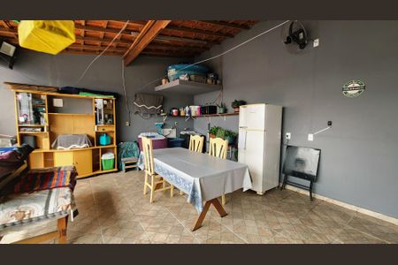 Casa à venda com 125m², 2 quartos e 3 vagas