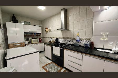 Casa à venda com 125m², 2 quartos e 3 vagas