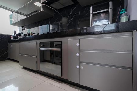 Apartamento para alugar com 120m², 2 quartos e 2 vagas Apartamento para alugar com 120m², 2 quartos e 2 vagasCozinha