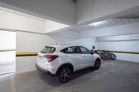 Apartamento para alugar com 120m², 2 quartos e 2 vagas Apartamento para alugar com 120m², 2 quartos e 2 vagasGaragem