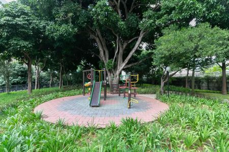 Apartamento à venda com 133m², 3 quartos e 2 vagas Apartamento à venda com 133m², 3 quartos e 2 vagasÁrea comum - Playground
