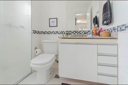 Apartamento à venda com 133m², 3 quartos e 2 vagas Apartamento à venda com 133m², 3 quartos e 2 vagasBanheiro da Suíte 1