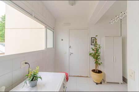 Apartamento à venda com 133m², 3 quartos e 2 vagas Apartamento à venda com 133m², 3 quartos e 2 vagasÁrea de Serviço