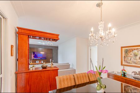 Apartamento à venda com 133m², 3 quartos e 2 vagas Apartamento à venda com 133m², 3 quartos e 2 vagasSala