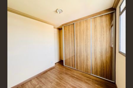 Apartamento à venda com 47m², 2 quartos e 1 vaga Apartamento à venda com 47m², 2 quartos e 1 vagaQuarto