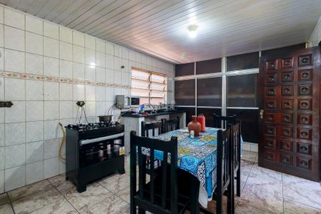 Casa à venda com 300m², 3 quartos e sem vaga Casa à venda com 300m², 3 quartos e sem vagaCozinha