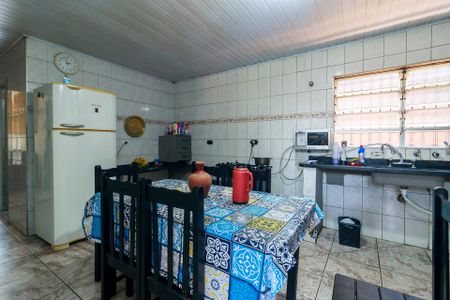 Casa à venda com 300m², 3 quartos e sem vaga Casa à venda com 300m², 3 quartos e sem vagaCozinha
