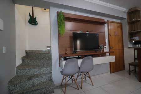 Apartamento à venda com 92m², 2 quartos e 1 vagaSala