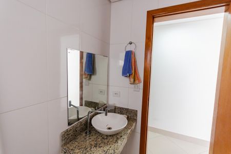 Casa à venda com 200m², 4 quartos e 4 vagas