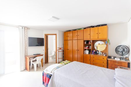 Casa à venda com 200m², 4 quartos e 4 vagas