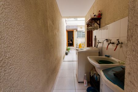 Casa à venda com 200m², 4 quartos e 4 vagas
