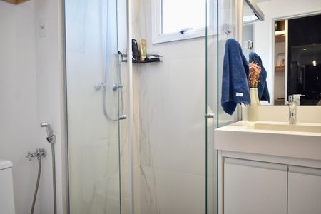 Apartamento à venda com 79m², 2 quartos e 2 vagasBanheiro da Suíte