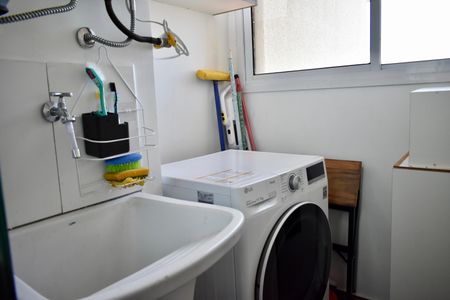 Apartamento à venda com 79m², 2 quartos e 2 vagasÁrea de Serviço