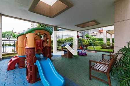 Apartamento à venda com 79m², 2 quartos e 2 vagasÁrea comum - Playground