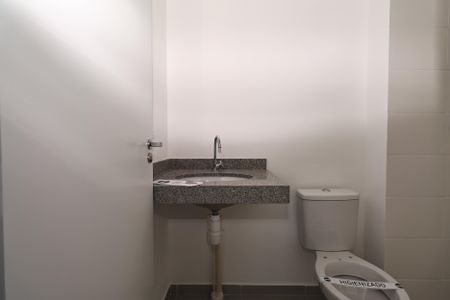 Apartamento à venda com 67m², 2 quartos e 1 vagaBanheiro 