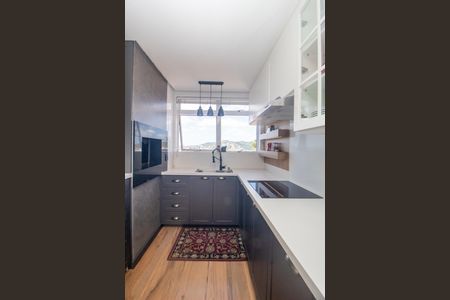 Apartamento para alugar com 171m², 4 quartos e 3 vagasCozinha