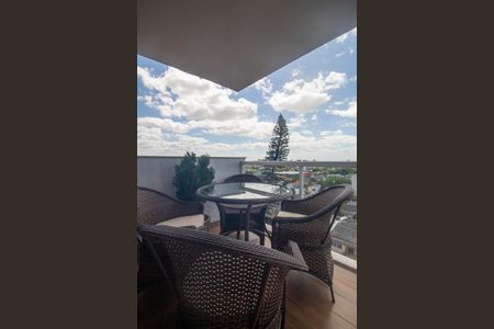 Apartamento para alugar com 171m², 4 quartos e 3 vagasVaranda