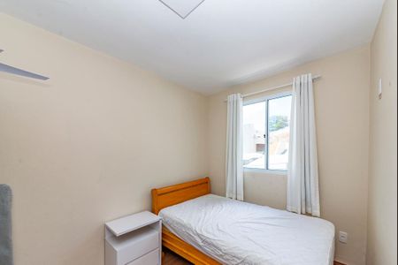 Quarto 2 de apartamento para alugar com 2 quartos, 46m² em Buritis, Belo Horizonte