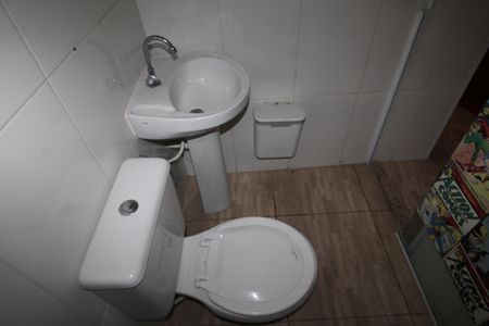 Banheiro de casa para alugar com 1 quarto, 45m² em Jardim Cachoeira, São Paulo