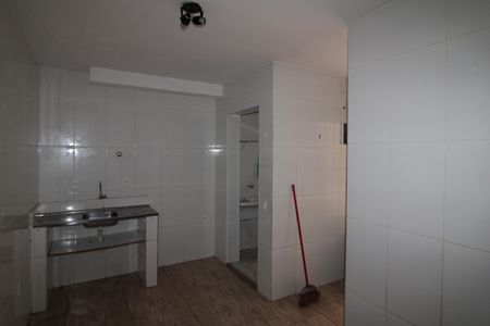 Sala / Cozinha de casa para alugar com 1 quarto, 45m² em Jardim Cachoeira, São Paulo