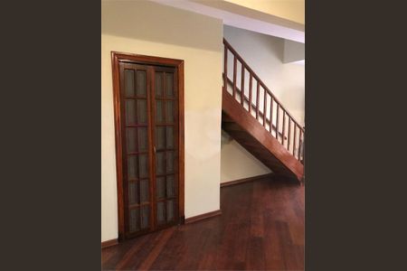 Casa à venda com 118m², 3 quartos e 2 vagas