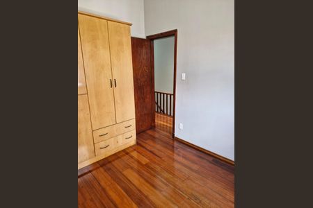 Casa à venda com 118m², 3 quartos e 2 vagas