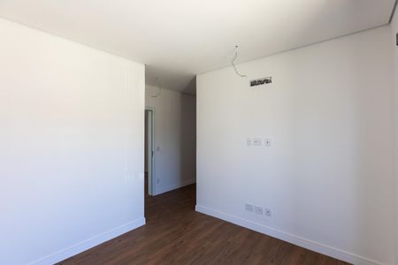 Casa de condomínio à venda com 138m², 3 quartos e 4 vagasSuíte Master