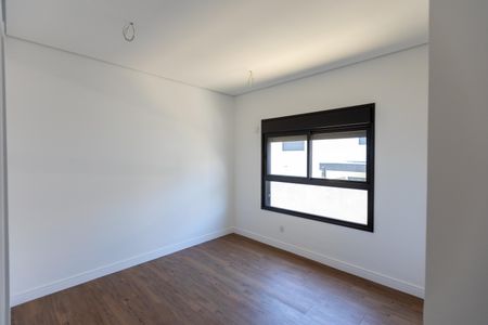 Casa de condomínio à venda com 138m², 3 quartos e 4 vagasSuíte 1