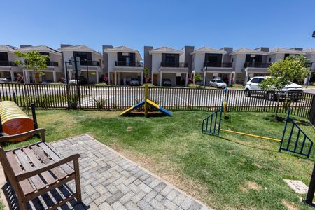 Casa de condomínio à venda com 138m², 3 quartos e 4 vagasÁrea Comum - Espaço Pet