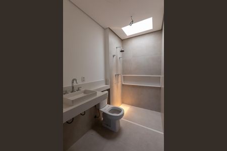 Casa de condomínio à venda com 138m², 3 quartos e 4 vagasBanheiro da Suíte 2