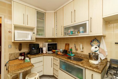 Apartamento à venda com 75m², 2 quartos e 2 vagas Apartamento à venda com 75m², 2 quartos e 2 vagasCozinha