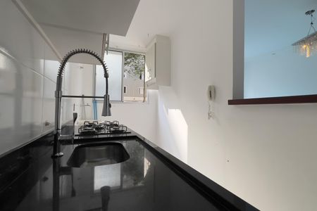 Apartamento à venda com 48m², 2 quartos e 1 vaga Apartamento à venda com 48m², 2 quartos e 1 vagaCozinha e Área de Serviço