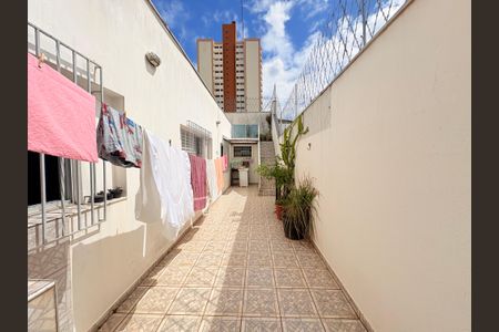 Casa à venda com 232m², 3 quartos e 2 vagasQuintal