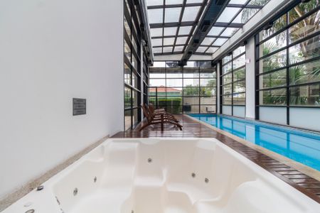 Apartamento à venda com 41m², 1 quarto e 1 vagaÁrea comum - Piscina