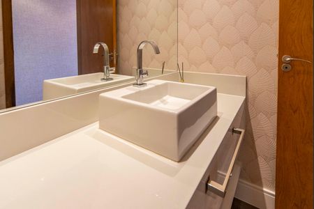 Apartamento para alugar com 199m², 4 quartos e 2 vagasLavabo