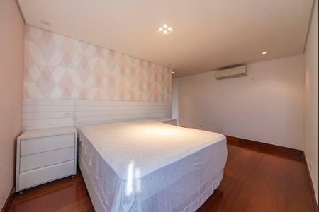 Apartamento para alugar com 199m², 4 quartos e 2 vagasQuarto 4