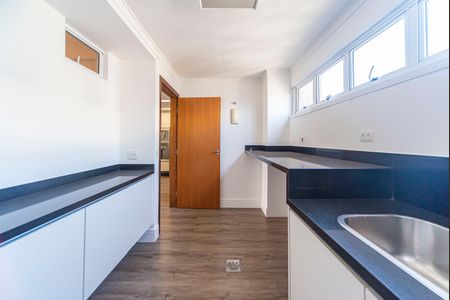 Apartamento para alugar com 199m², 4 quartos e 2 vagasÁrea de Serviço